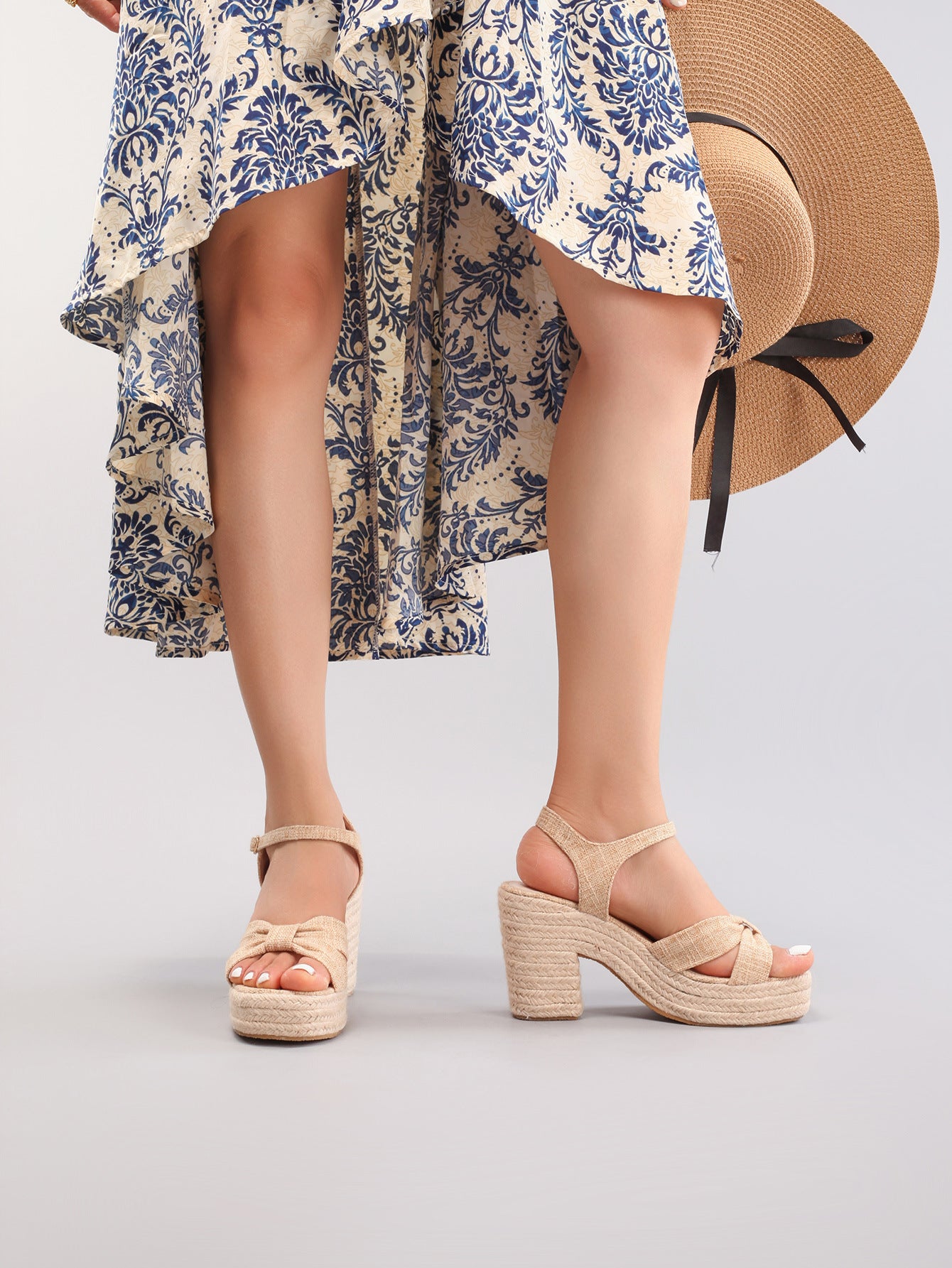 Peep-Toe Slingback Chunky Block Heel Sandals