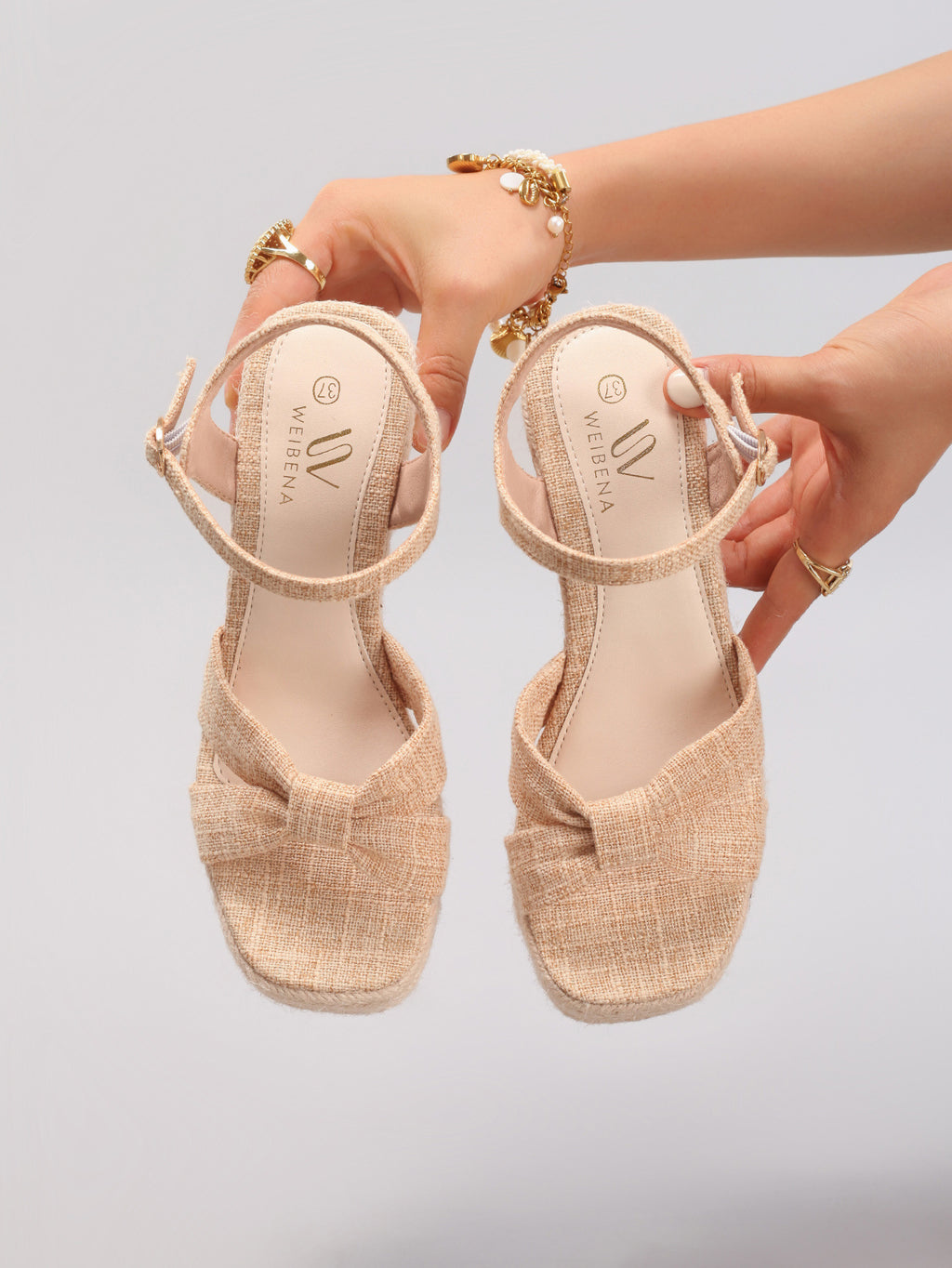 Peep-Toe Slingback Chunky Block Heel Sandals