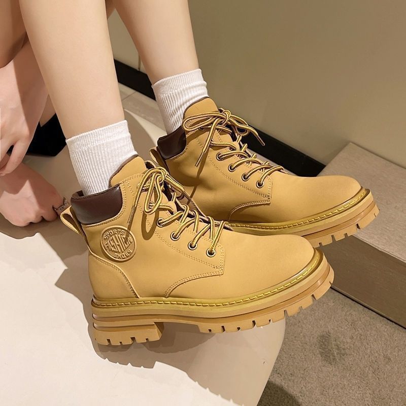 Women's Wheat Lace-Up Work Boots